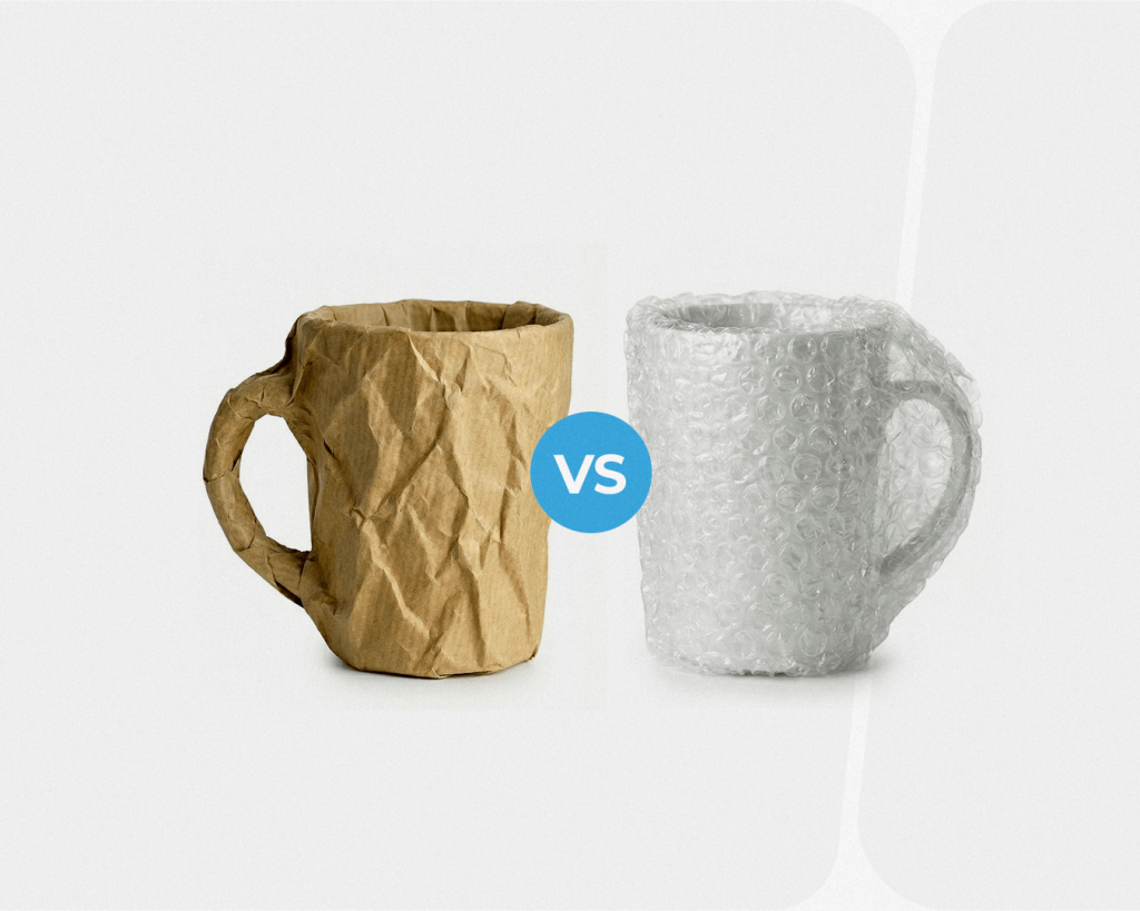 Plancha de papel burbuja protegiendo productos frágiles.